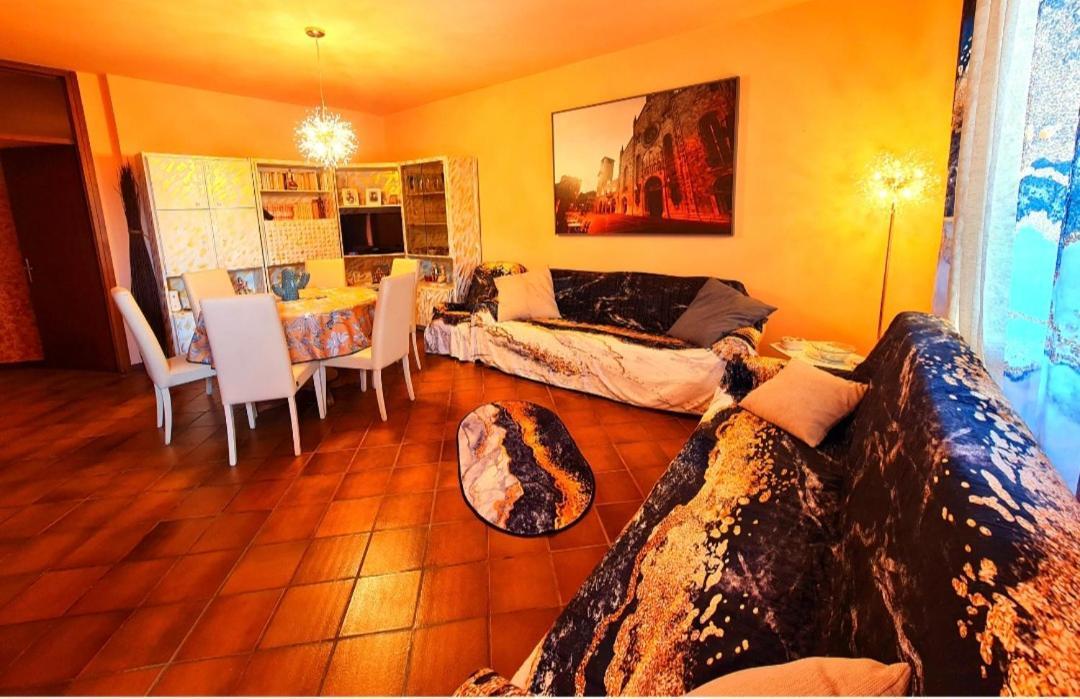 B&B Margot Albavilla Esterno foto